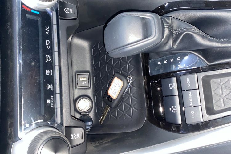 Used Toyota RAV4 2024 2.0L CVT Two-Wheel Drive Urban Edition