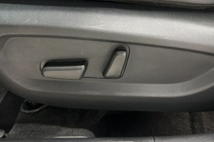 Used Hyundai ix35 2023 Musso 2.0L Deluxe Edition DLX Interior 11