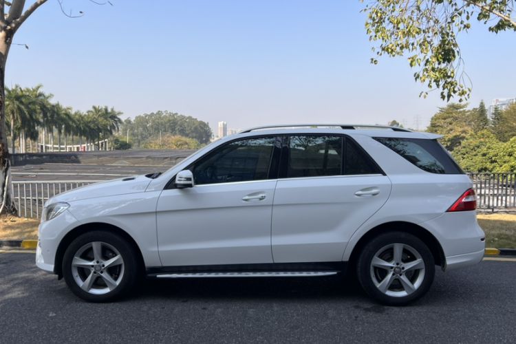 Used Mercedes-Benz M-Class 2014 ML 320 4MATIC
