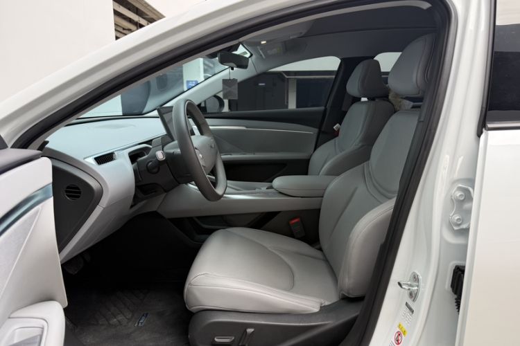 Used XPeng MONA M03 2024 620 with Ultra-Long Range
