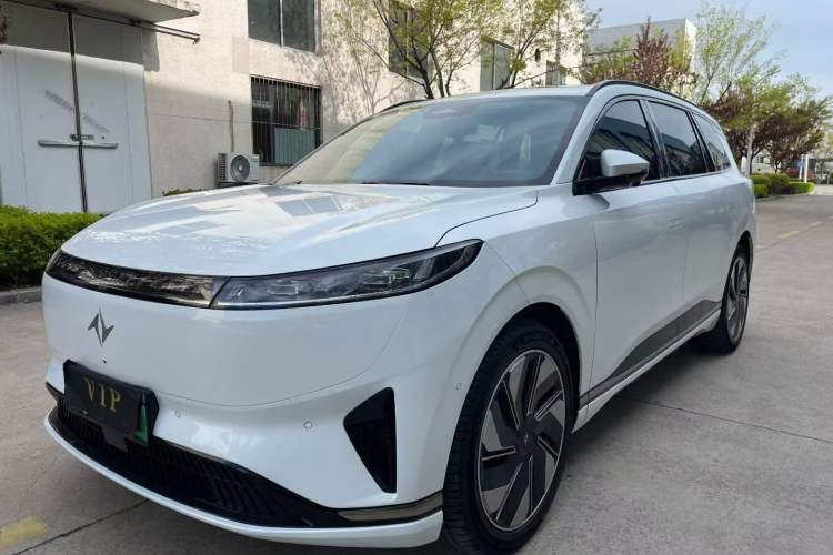 Used Dongfeng eπ eπ008 2025 210 Ultra Range-Extended Version 5 Seats