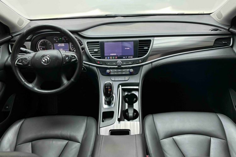 Used Buick LaCrosse 2019 28T Luxury Version Interior 2