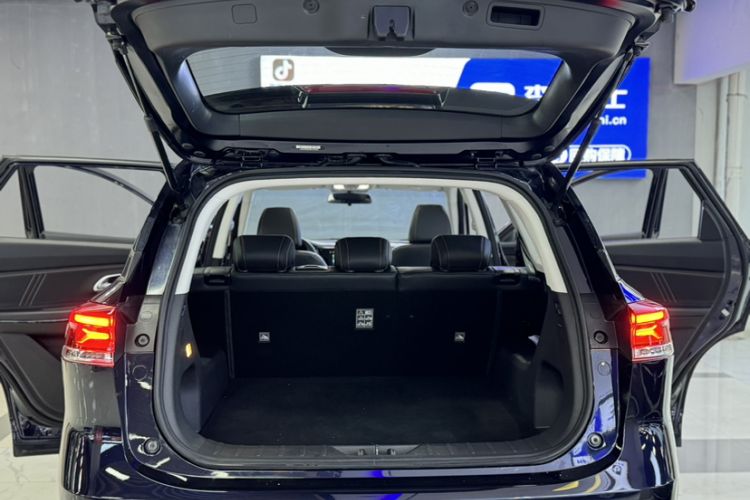 Used CHANGAN OSHAN X7 PLUS 2022 1.5T Blue Whale Edition Automatic Prestige Version Interior 3