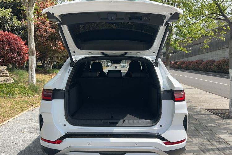 Used BYD Song PLUS New Energy 2023 Champion Edition DM-i 110KM Flagship PLUS Trunk