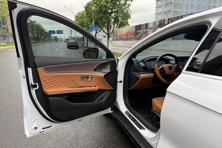 Used BYD Han 2022 EV Genesis Edition 715KM Front-Wheel-Drive Prestige Model