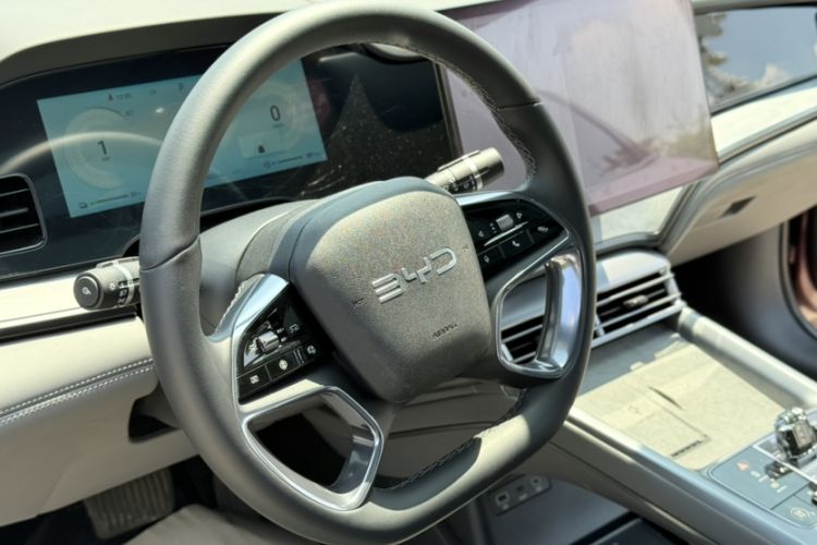 Used BYD Seal 2024 HONOR Edition DM-i 1.5L 121km Luxury Model