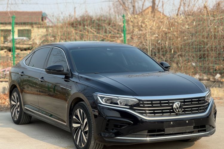 Used Volkswagen Passat 2025 Outstanding Model 380TSI Dragon Glory Edition