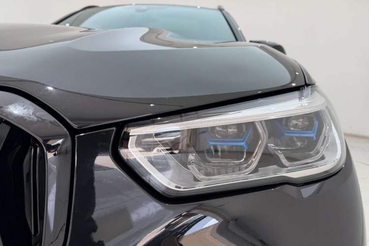 Used BMW X5 2022 Restyled xDrive 40Li M Sport Package Left Front Headlight