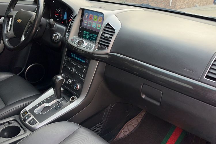 Used Chevrolet Captiva 2017 2.4L 4x4 Flagship Edition 7-Seater