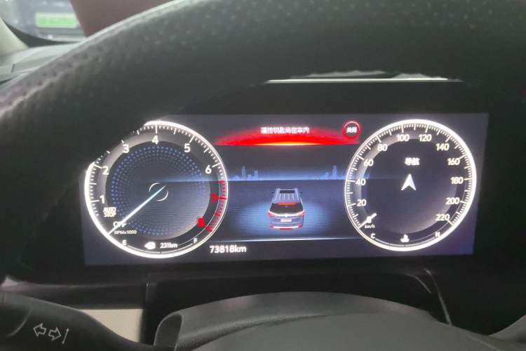 Used Buick GL8 2023 ES Lu Zun Comfort Model Odometer Close Up