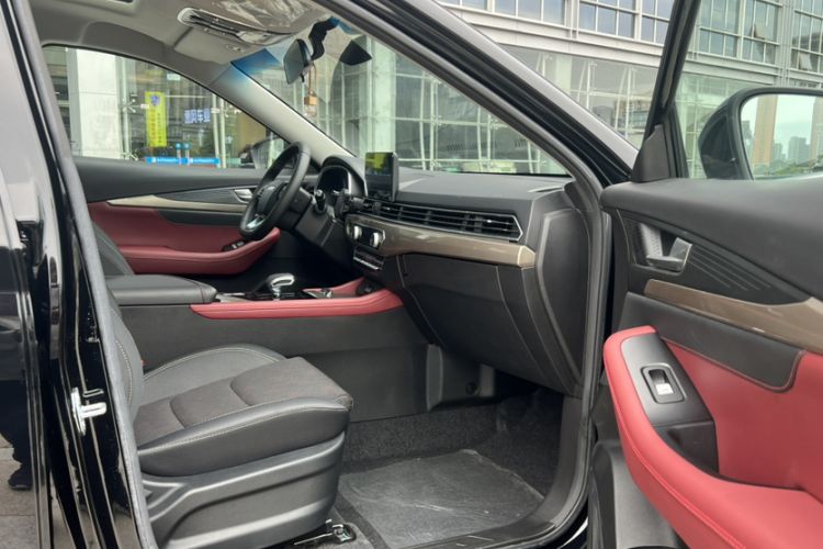 Used JETOUR X70 2023 1.5T DCT Beyond PRO Edition 5-Seater
