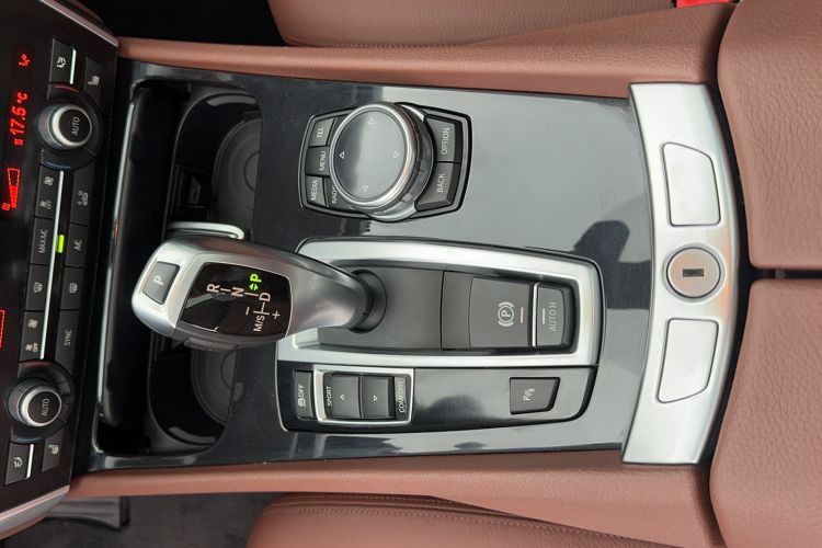 Used BMW 5 Series GT 2014 535i Leading Model
