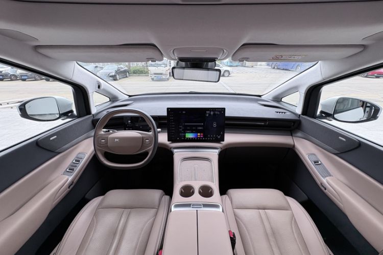 Used XPeng X9 2025 740 Ultra-Long Range Max
