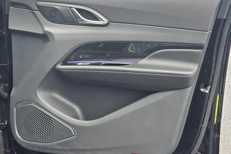 Used Hongqi HS3 PHEV 2024 PHEV 115km Jingwei Edition Interior 5