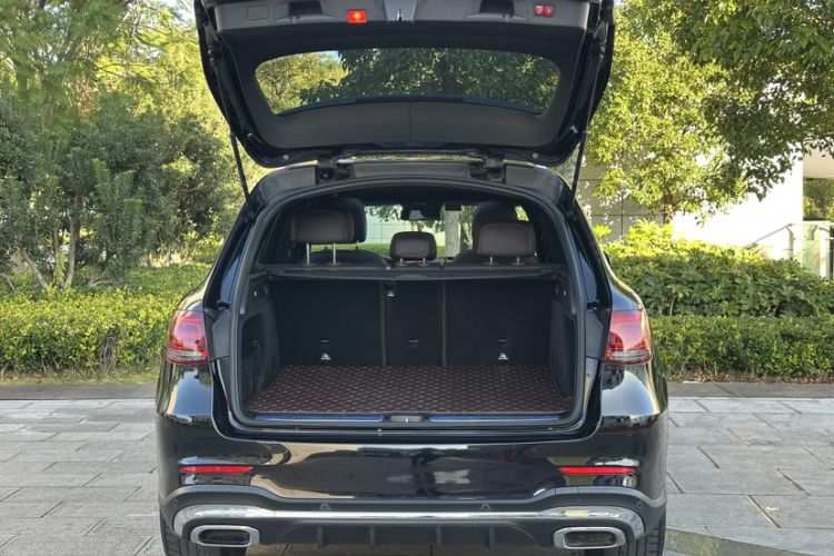 Used Mercedes-Benz GLC 2020 Facelift GLC 300 L 4MATIC Dynamic Edition
