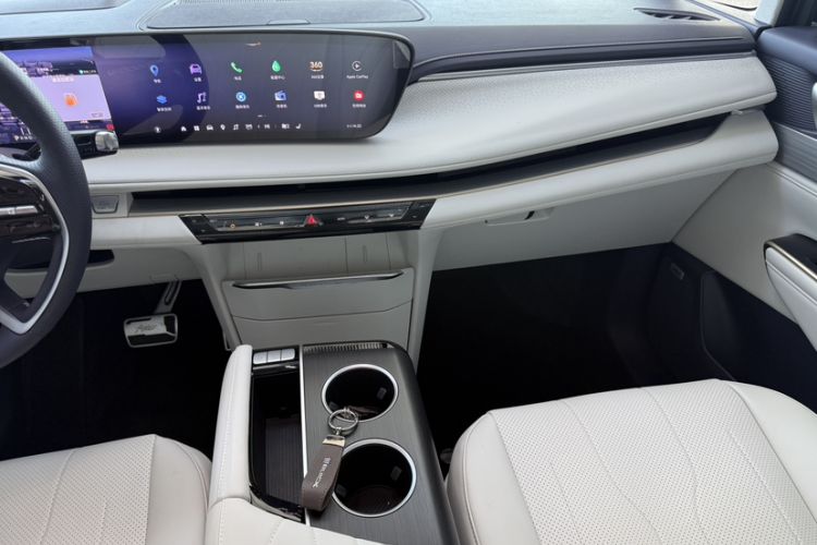 Used Buick GL8 New Energy 2026 Model Lu Zun Prestige Edition Interior 14