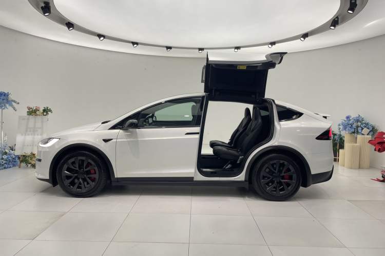 Used Tesla Model X 2023 Three-Motor All-Wheel-Drive Plaid Version