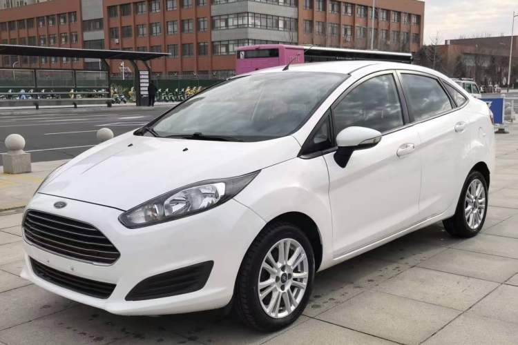 Used Ford Fiesta 2013 Sedan 1.5L Manual Fashion Edition