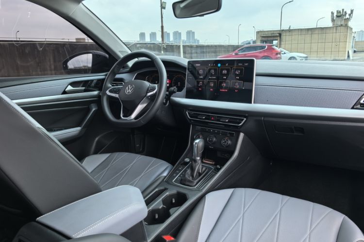 Used Volkswagen Lavida 2024 1.5L Automatic Starry Sky 5 Million Edition Interior 1