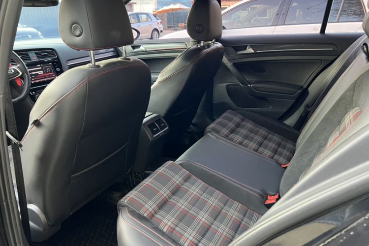 Used Volkswagen Golf GTI 2018 2.0 TSI GTI
