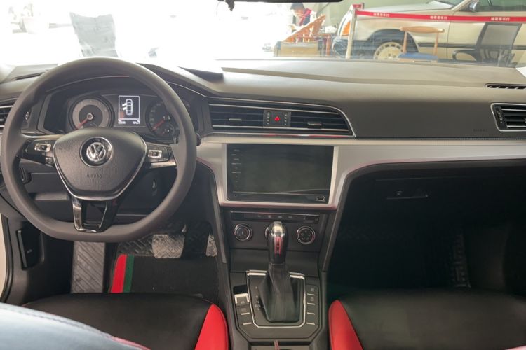 Used Volkswagen Lamando 2021 230TSI DSG Fashion Edition
