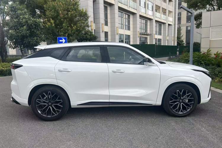 Used Changan UNI-Z 2025 1.5T Premium Edition