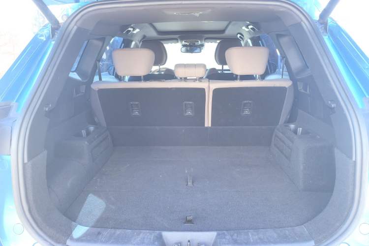 Used Chery Tiggo 8 PLUS C-DM 2025 1.5T 116 km Prestige Version 5 Seats Interior 10