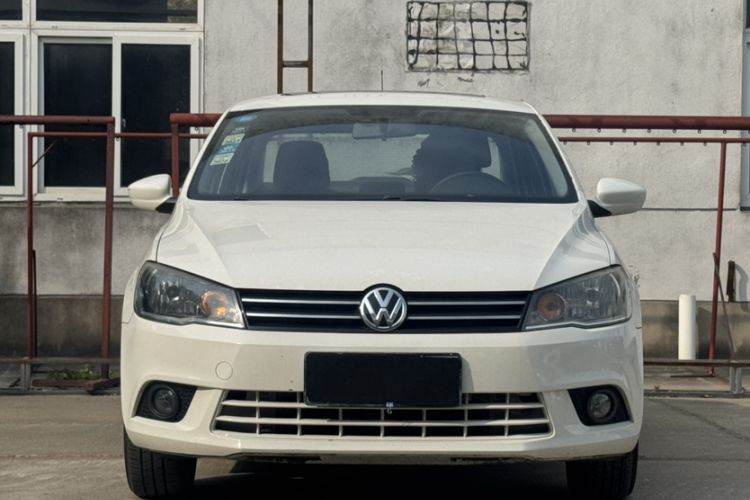 Used Volkswagen Jetta 2015 1.6L Automatic Comfort Model Exterior 2