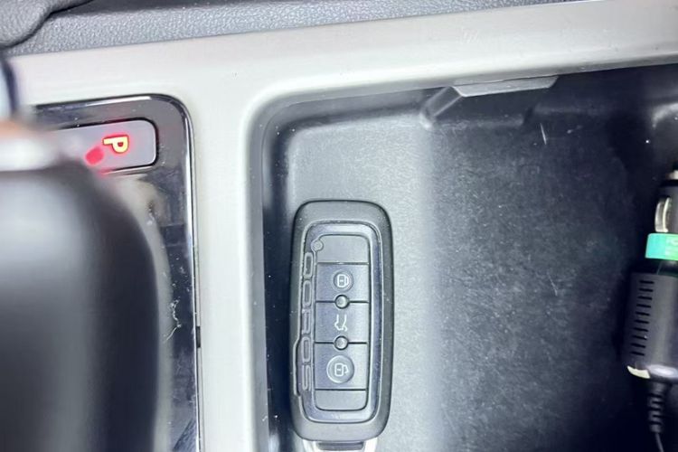 Used Qoros 3 2016 Sedan 1.6L Automatic Zhiyue Model