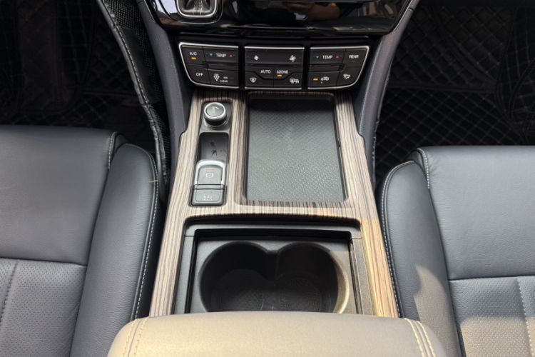 Used GAC Trumpchi M8 2020 Flagship Model 390T Prestige Edition Interior 12