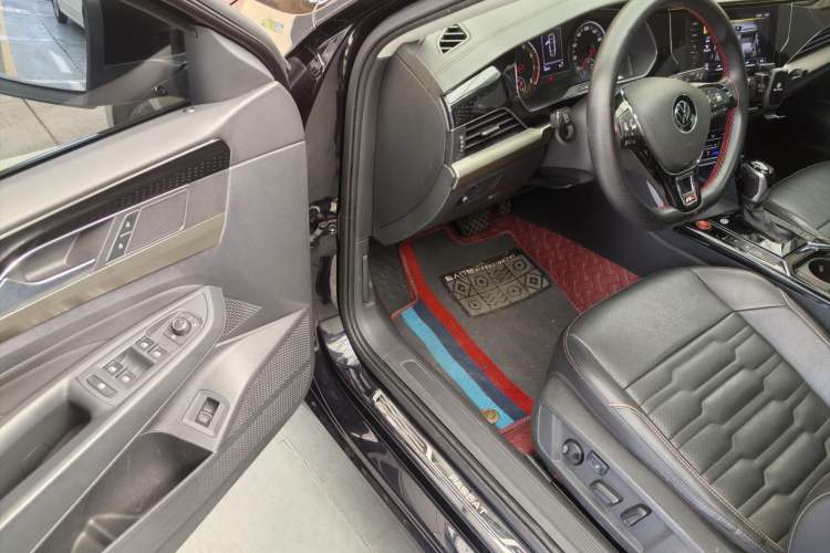 Used Volkswagen Passat 2020 Facelift 330TSI Elite Edition China VI Standard Exterior 8