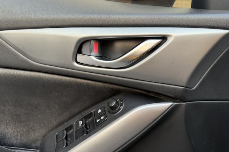 Used Mazda CX-4 2016 2.0L Automatic 2WD Blue Sky Dynamic Edition