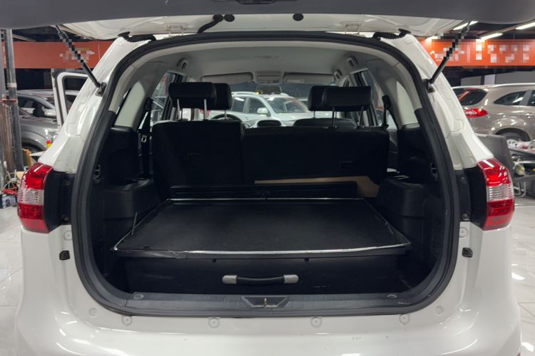 Used JMC Yusheng S350 2013 2.4T Automatic 4x4 Diesel Luxury 5-Seater Trunk