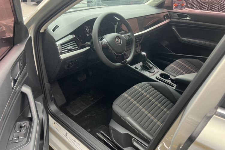 Used Volkswagen Lavida 2018 280TSI DSG Comfort Edition China V Standard Interior 1