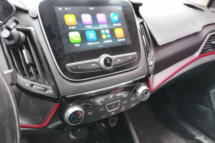 Used CHANGAN CS55 2019 1.5T Manual Colorful Model China VI Standard Interior 3