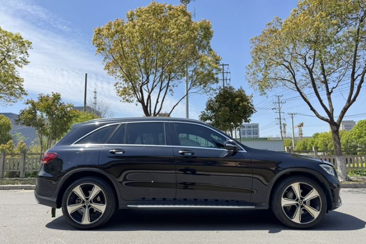 Used Mercedes-Benz GLC 2020 GLC 300 L 4MATIC Luxury Model
