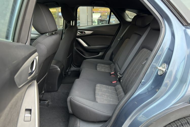 Used Mazda CX-4 2018 2.0L Manual Two-Wheel Drive Blue Sky Dynamic Edition China V Standard
