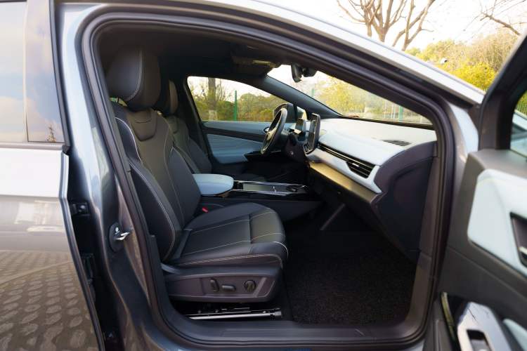 Used Volkswagen ID.4 X 2025 Smart Version Pure & Intelligent Enjoyment Edition