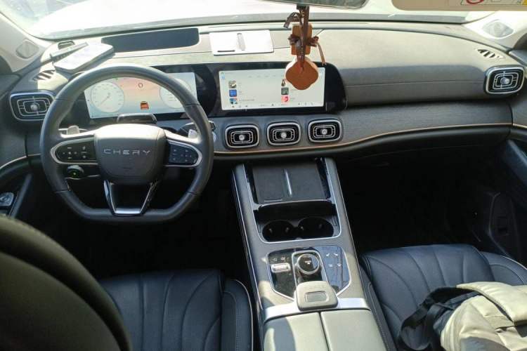 Used Chery Tiggo 9 2023 2.0T Dual-Clutch Two-Wheel Drive Prestige Version 5 Seats