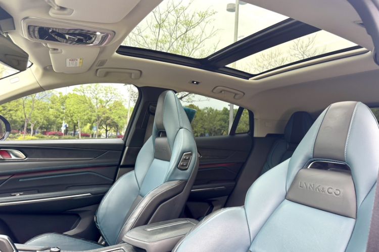 Used Lynk & Co 05 2022 2.0T Two-Wheel Drive Shine Halo
