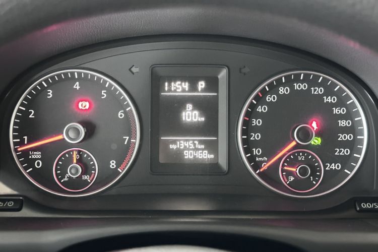 Used Volkswagen Touran 2015 1.4T DSG Comfort Edition 5 Seats