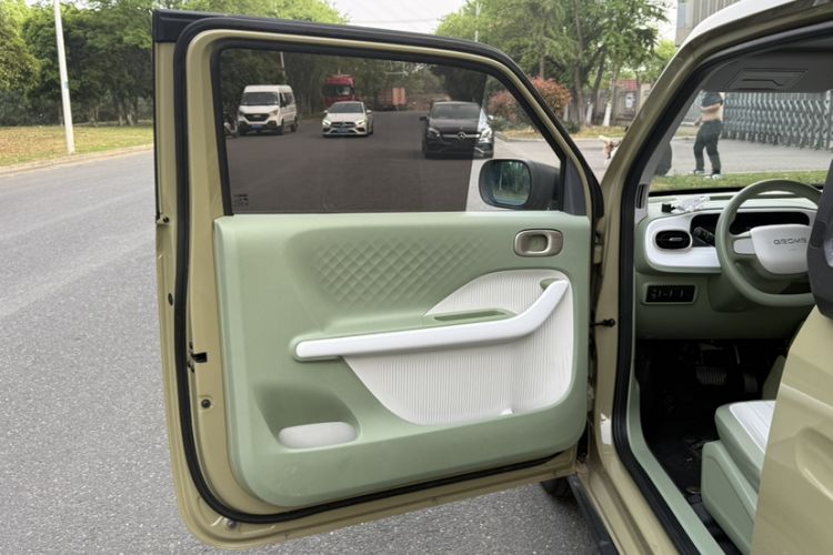 Used Geely Galaxy Panda 2025 210km Panda Rider Interior 6