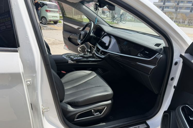 Used Geely Auto Emgrand GT 2021 1.8T Flagship Edition+ Interior 4