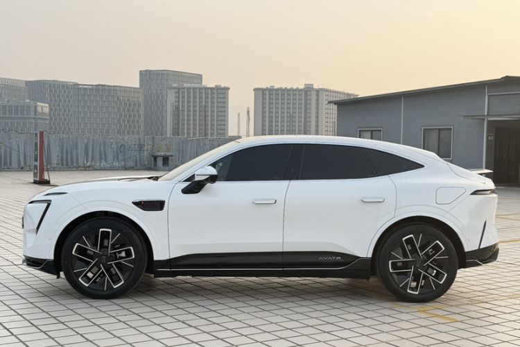 Used Avatr 11 2024 580 Three-Laser Four-Wheel Drive Luxury Edition
