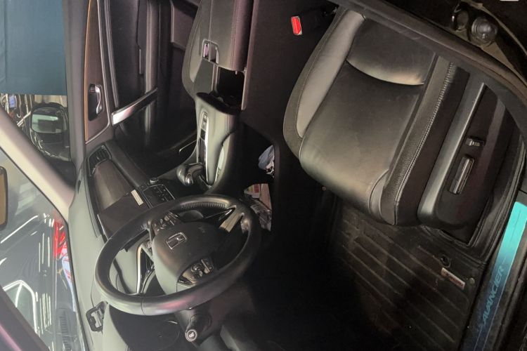 Used Honda Avancier 2019 240TURBO Two-Wheel Drive Premium Edition Interior 4