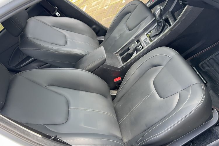 Used Chery Tiggo 3X 2021 PLUS 1.5L CVT Thrilling Red Date Edition