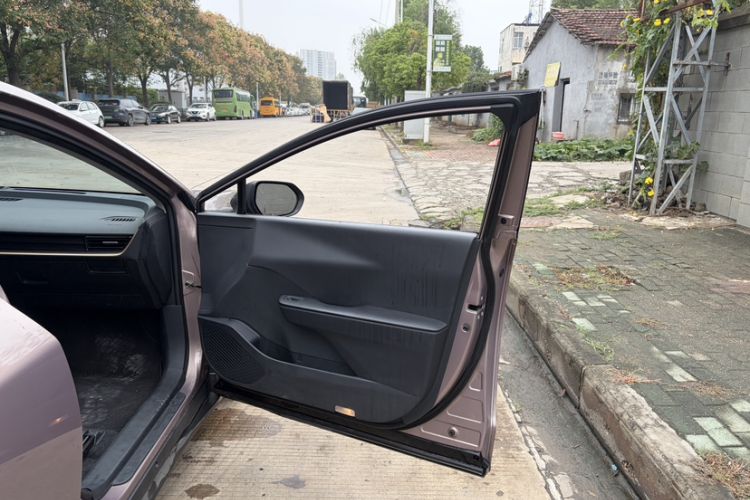 Used Toyota bZ3 2023 616 km Long-Range Premium