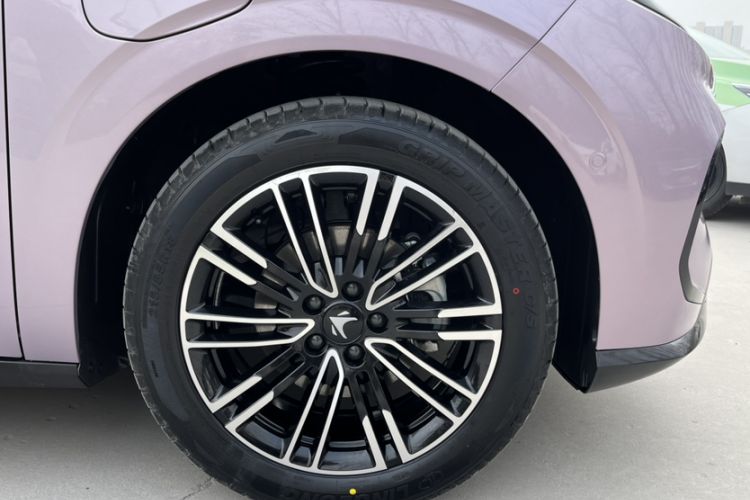 Used ARCFOX T1 2025 Model 425 MAX
