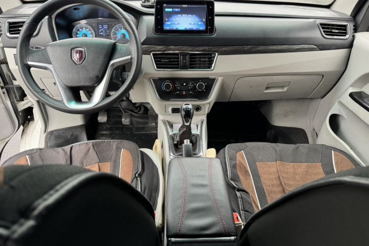 Used Jinbei New Hiace S 2023 1.5L Wealth Edition Passenger Van 5/6/7-Seater Central Air Conditioning Version SWC15M