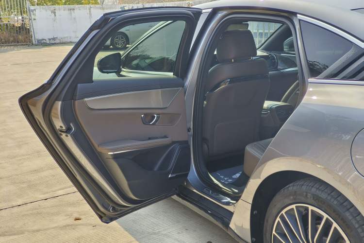 Used BYD Han 2020 EV Long-Range Luxury Model